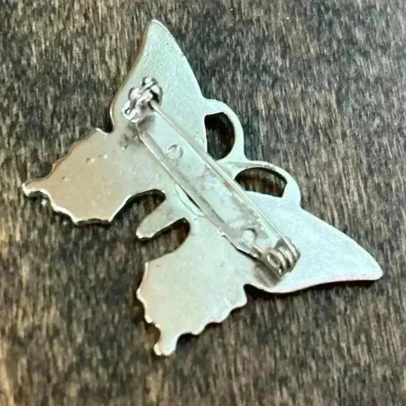 Butterfly Brooches Delicate gold tone and Abalone silver tone - Picture 6 of 10